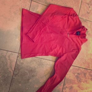 Marker fleece lined pullover.